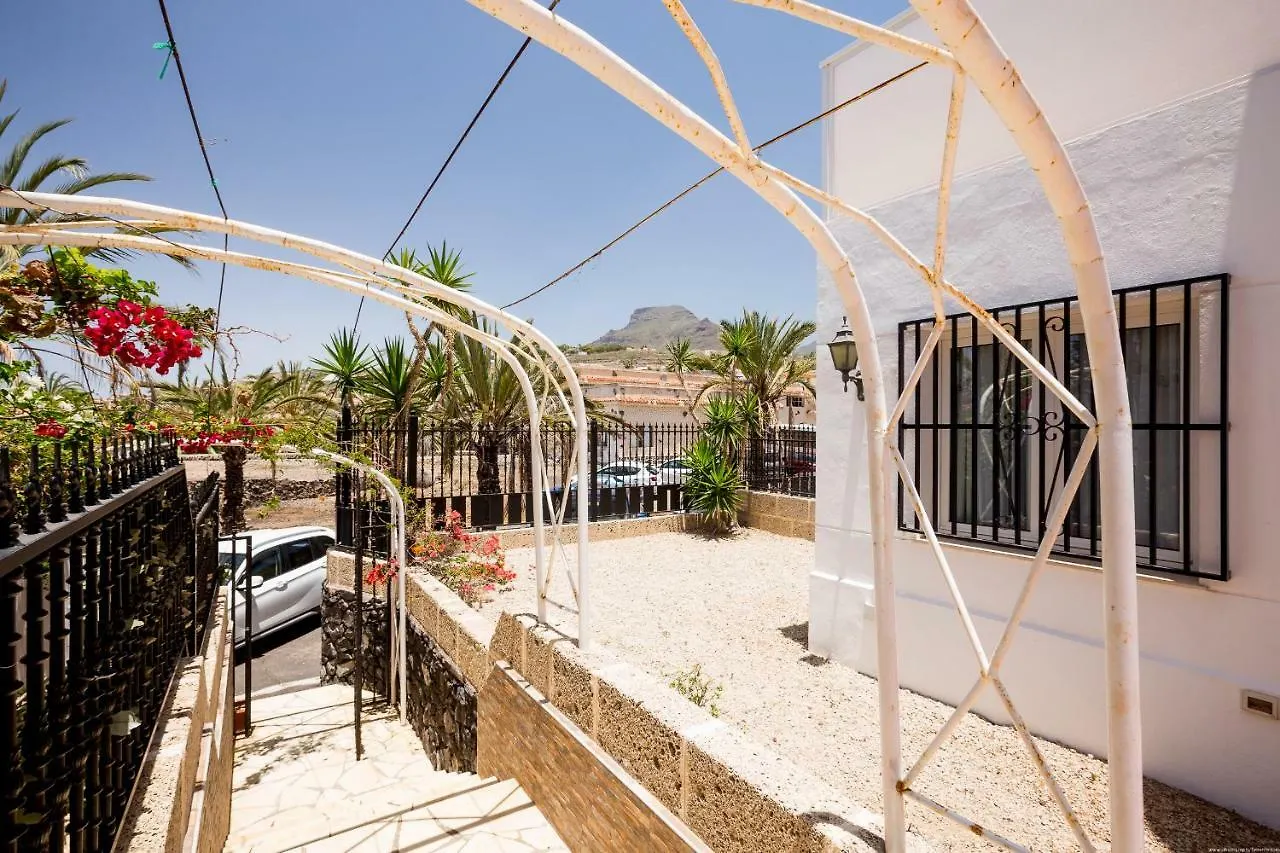בית נופש Villa Chayofa Sunrises